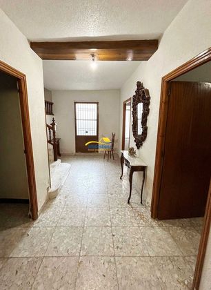 Foto 1 de Casa adossada en venda a Villanueva de los Infantes de 5 habitacions amb terrassa i jardí