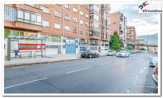 Foto 2 de Local en venda a calle Amadeo Deprit de 200 m²