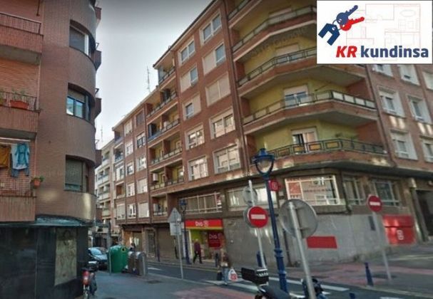 Foto 1 de Local en venda a calle Correos Kalea de 159 m²