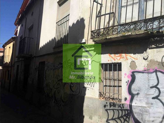Foto 2 de Casa en venda a Centro - Casco Antiguo de 4 habitacions amb garatge