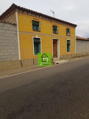Foto 1 de Casa en venda a Cañizo de 3 habitacions amb terrassa i garatge