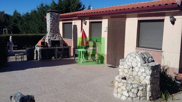 Foto 2 de Xalet en venda a Morales del Vino de 3 habitacions amb terrassa i piscina