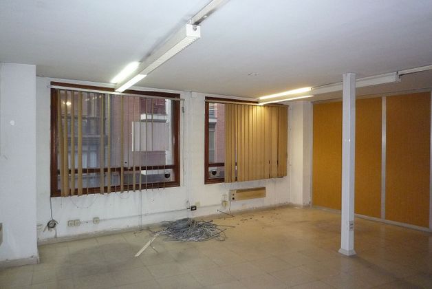 Foto 1 de Oficina en alquiler en calle Saturnino Ulargui Logroño de 177 m²