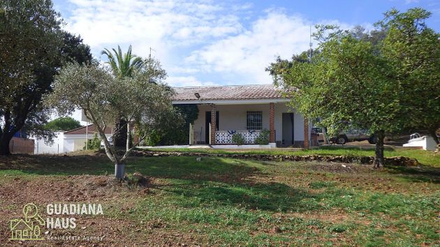 Foto 1 de Casa rural en venda a Villanueva de los Castillejos de 2 habitacions amb terrassa i piscina
