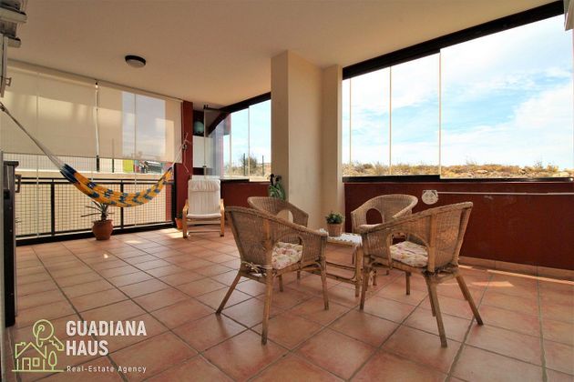 Foto 1 de Piso en venta en calle Gonzalo de Berceo de 2 habitaciones con terraza y piscina