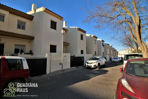 Foto 1 de Casa en venda a calle Acebuche de 4 habitacions amb terrassa i garatge