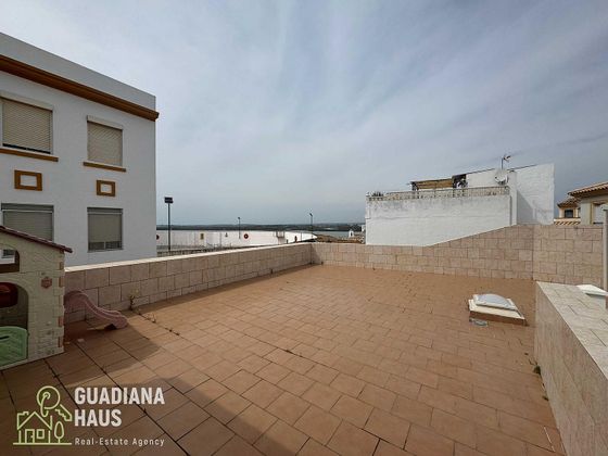Foto 1 de Casa en venda a calle Sevilla de 2 habitacions amb terrassa i garatge