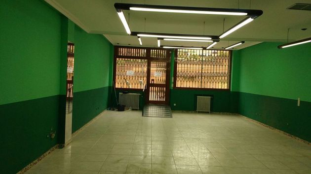 Foto 2 de Alquiler de local en Ezequiel González - Conde de Sepúlveda de 80 m²