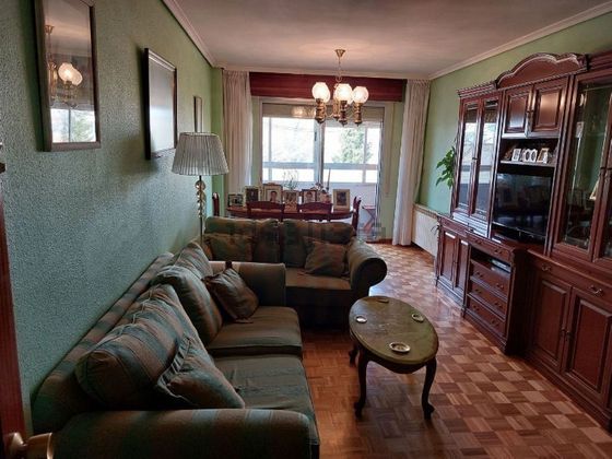 Foto 1 de Pis en venda a Arturo Eyres - La Rubia de 4 habitacions amb garatge i jardí