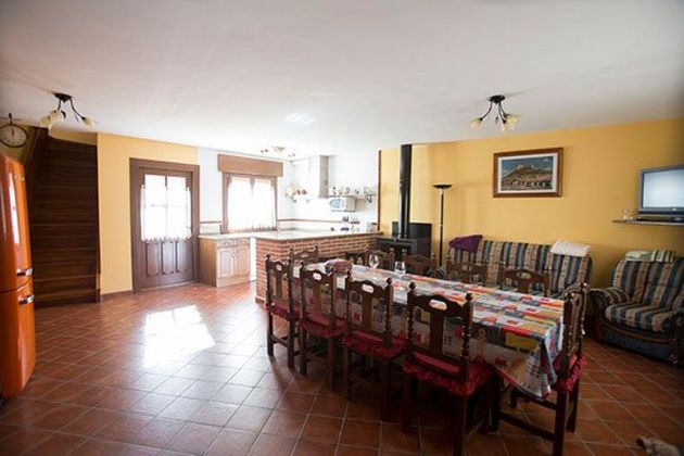 Foto 1 de Casa en venda a Peñafiel de 5 habitacions amb terrassa i garatge