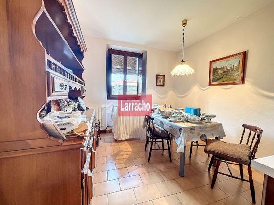 Foto 1 de Pis en venda a Bergara de 4 habitacions amb balcó i calefacció