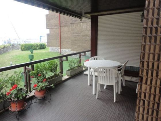 Foto 1 de Venta de piso en Las Arenas Centro de 5 habitaciones con terraza y piscina