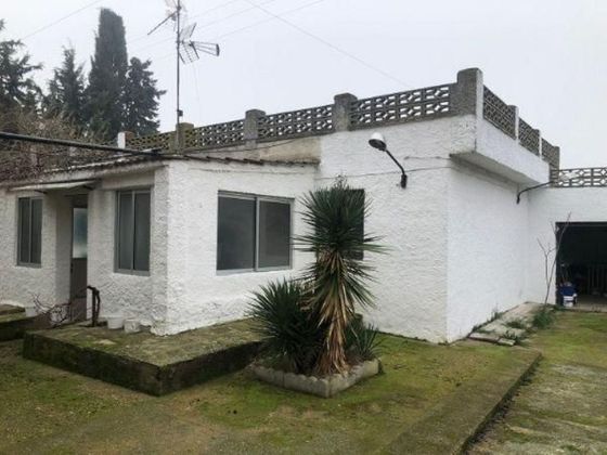 Foto 1 de Venta de casa rural en Osera de Ebro de 3 habitaciones con piscina y jardín