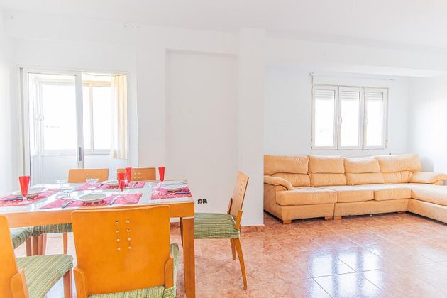 Foto 2 de Piso en venta en Santa Isabel - Movera de 2 habitaciones con balcón y calefacción