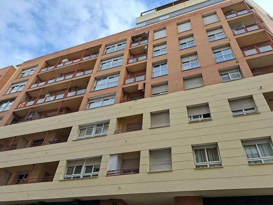 Foto 2 de Piso en venta en La Almozara de 3 habitaciones con terraza y balcón