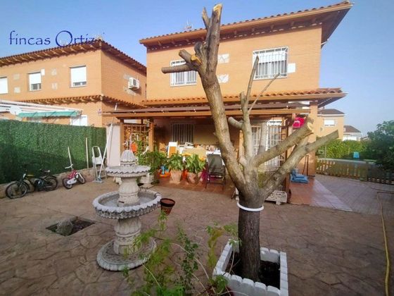 Foto 1 de Xalet en venda a calle Ribera de 5 habitacions amb terrassa i piscina