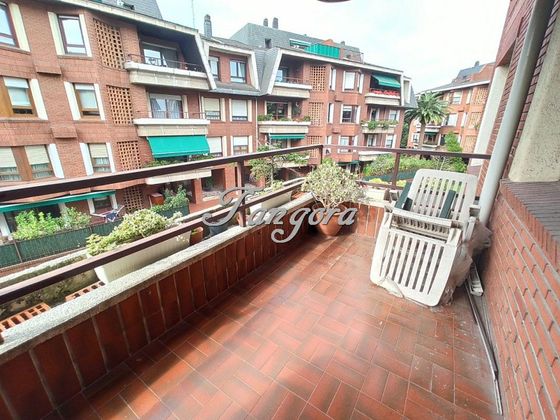 Foto 2 de Venta de piso en Las Arenas Centro de 4 habitaciones con terraza y garaje
