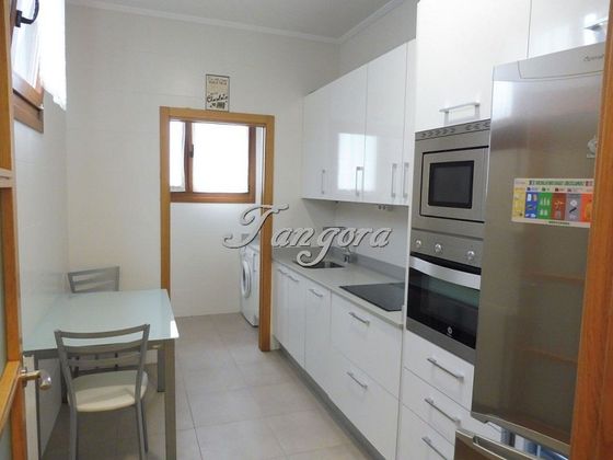 Foto 1 de Alquiler de piso en Abanto y Ciérvana-Abanto Zierbena de 2 habitaciones con garaje y muebles