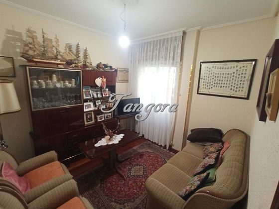 Foto 1 de Pis en venda a calle Federico Garcia Lorca de 2 habitacions amb terrassa
