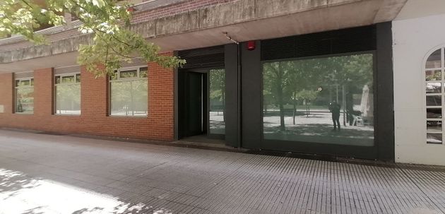 Foto 2 de Venta de local en Ermitagaña - Mendebaldea con aire acondicionado y calefacción