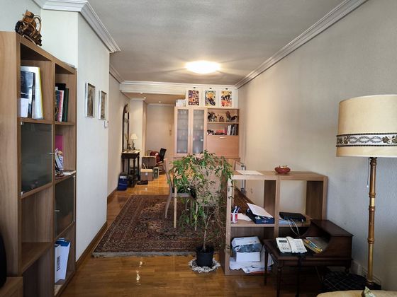 Foto 2 de Pis en venda a Rochapea de 3 habitacions amb garatge i balcó