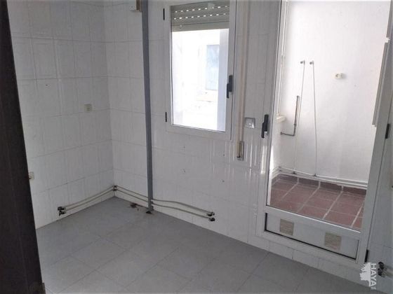Foto 2 de Venta de piso en calle Lagunas de Ruidera de 3 habitaciones con calefacción