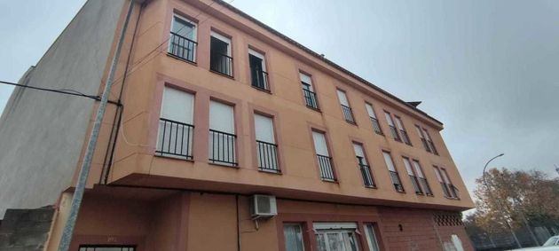 Foto 2 de Pis en venda a calle Santa Ana de 4 habitacions amb balcó i calefacció