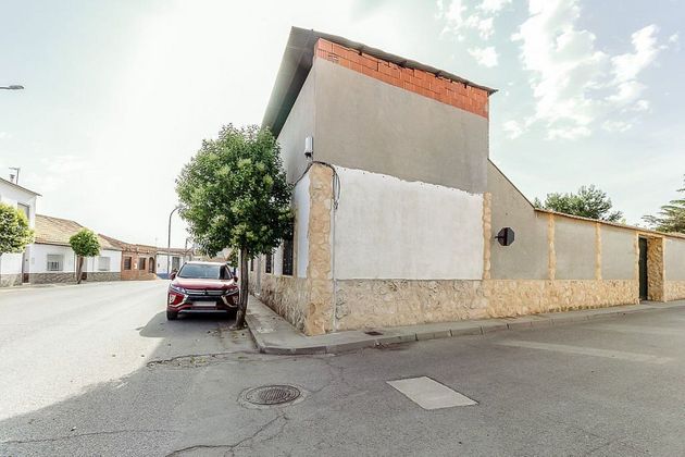 Foto 2 de Casa adosada en venta en Villarta de San Juan de 3 habitaciones con terraza y calefacción