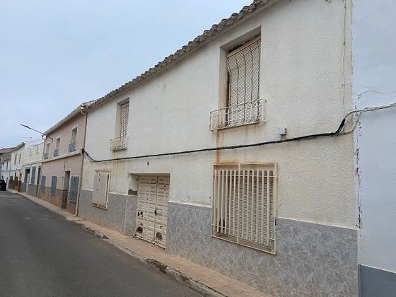 Foto 1 de Casa en venda a calle Cruz Verde de 5 habitacions amb jardí i balcó