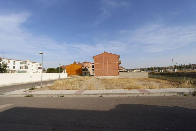Foto 2 de Terreno en venta en Burgo de Ebro (El) de 888 m²