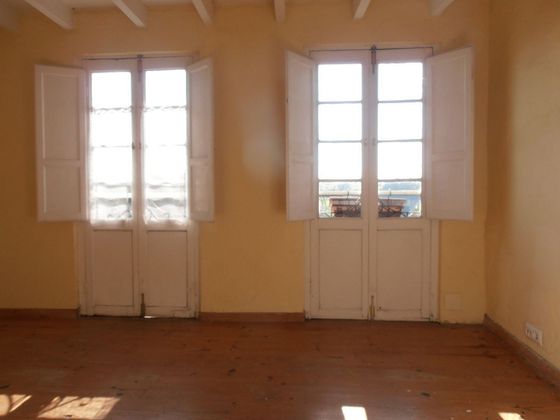 Foto 1 de Venta de casa adosada en La Magdalena - Versalles de 3 habitaciones con terraza y balcón