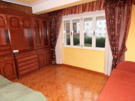 Foto 1 de Pis en venda a Castrillón de 3 habitacions amb terrassa i calefacció