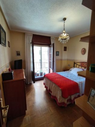 Foto 1 de Pis en venda a La Magdalena - Versalles de 2 habitacions amb balcó i calefacció