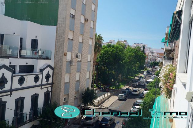 Foto 2 de Pis en venda a Centro - Mérida de 2 habitacions amb terrassa i aire acondicionat