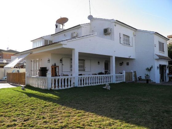Foto 1 de Casa en venda a Canet d´En Berenguer de 6 habitacions amb piscina i garatge