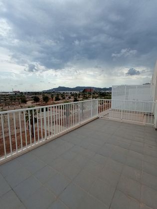 Foto 2 de Dúplex en venda a El Baladre de 3 habitacions amb terrassa i garatge