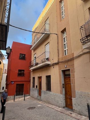 Foto 1 de Pis en venda a Centro - El Castillo de 4 habitacions i 100 m²