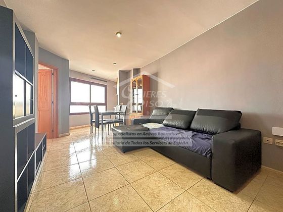 Foto 1 de Piso en venta en Vecindario-Los Llanos de 2 habitaciones con garaje y ascensor