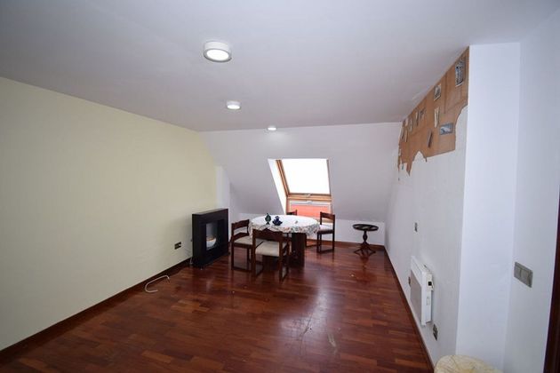 Foto 1 de Àtic en venda a calle Loios de 2 habitacions amb garatge i ascensor