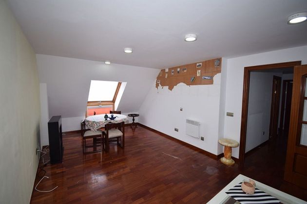Foto 2 de Venta de ático en calle Loios de 2 habitaciones con garaje y ascensor