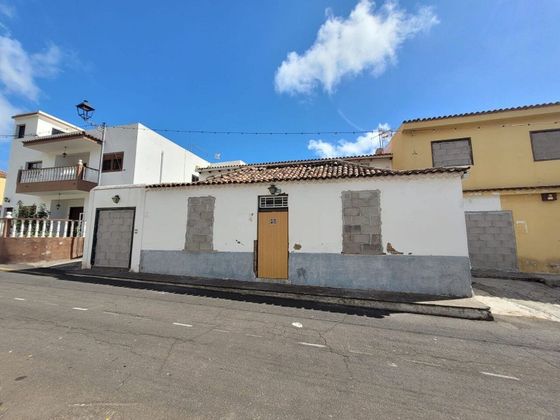 Foto 2 de Casa en venda a calle General Franco de 4 habitacions i 259 m²