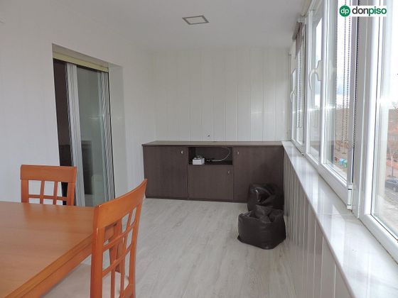 Foto 2 de Àtic en venda a avenida De Lasalle de 3 habitacions amb terrassa i balcó