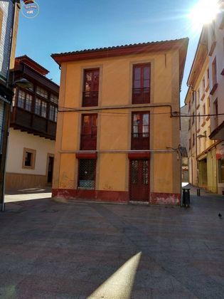 Foto 1 de Casa en venda a La Pola Siero de 3 habitacions amb balcó