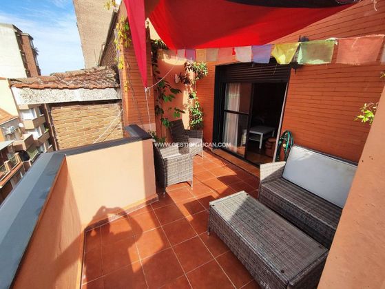 Foto 2 de Ático en venta en Casco Antiguo de 2 habitaciones con terraza y aire acondicionado