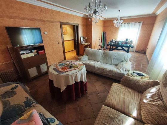 Foto 2 de Chalet en venta en Patrocinio - Nueva Talavera de 4 habitaciones con terraza y garaje