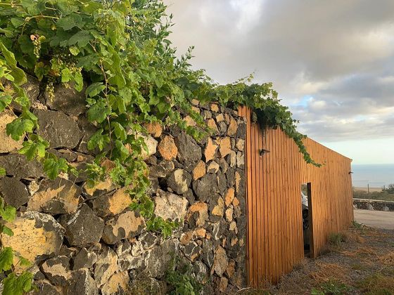 Foto 1 de Casa rural en venda a Alcalá de 2 habitacions amb terrassa i piscina