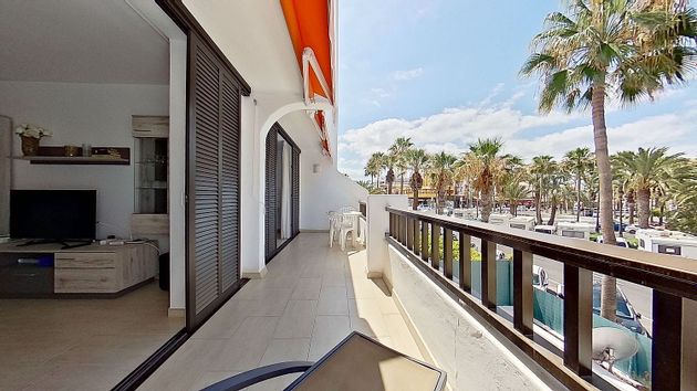 Foto 1 de Pis en venda a calle Avrafael Puig Liuvina de 2 habitacions amb terrassa i piscina