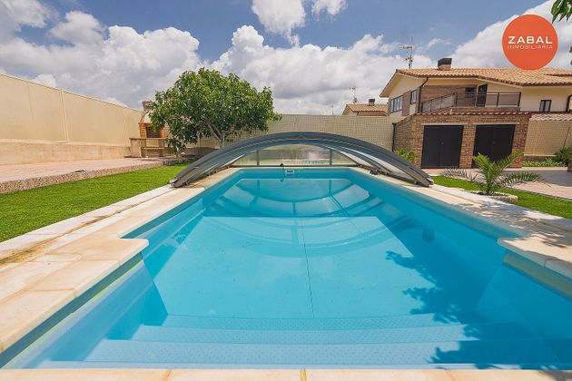 Foto 2 de Xalet en venda a Ucar de 4 habitacions amb terrassa i piscina