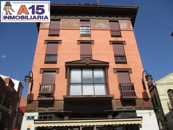 Foto 1 de Dúplex en venta en calle De Los Herreros Benavente de 3 habitaciones con aire acondicionado y calefacción
