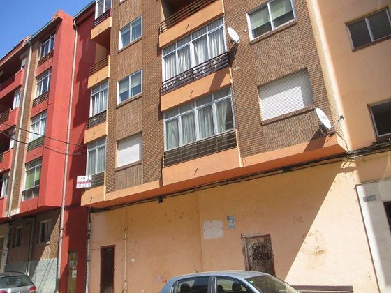 Foto 1 de Venta de piso en avenida Libertad de 3 habitaciones con terraza y calefacción